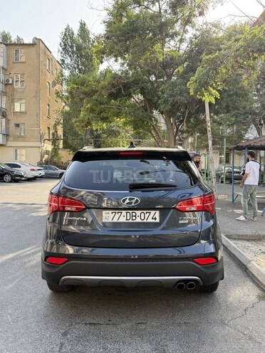 Hyundai Santa Fe-3
