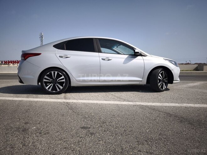 Hyundai Accent 2020, 124,391 km - 1.6 l - Bakı