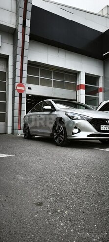 Hyundai Accent 2020, 124,391 km - 1.6 l - Bakı