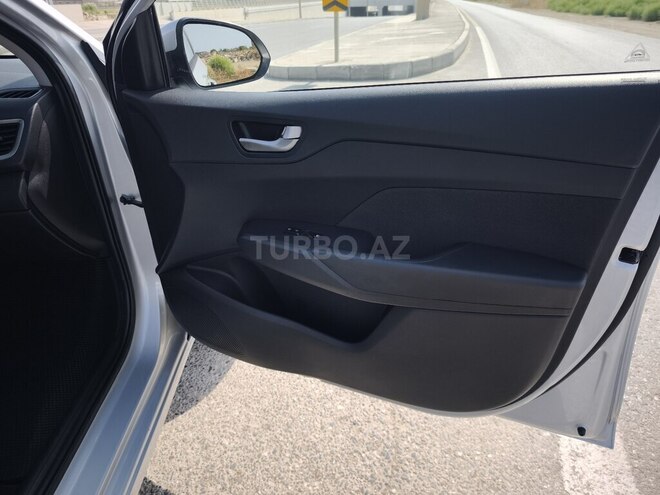 Hyundai Accent 2020, 124,391 km - 1.6 l - Bakı