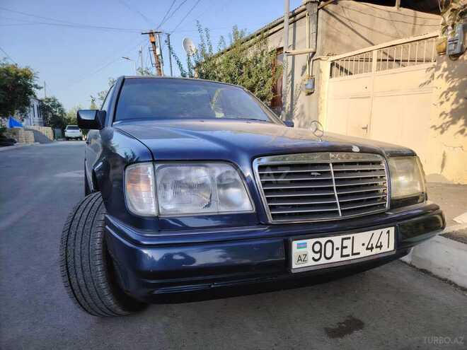 Mercedes E 220 1994, 153,200 km - 2.2 l - Gəncə