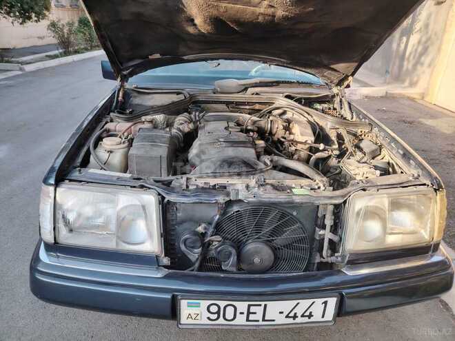 Mercedes E 220 1994, 153,200 km - 2.2 l - Gəncə