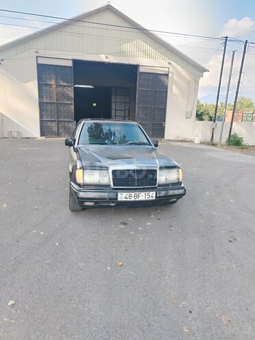 Mercedes E 200 1990, 222,222 km - 2.0 l - Qəbələ