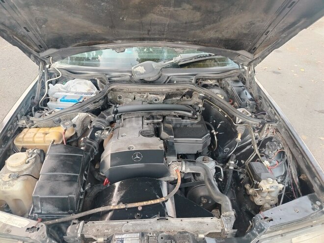 Mercedes E 200 1990, 222,222 km - 2.0 l - Qəbələ