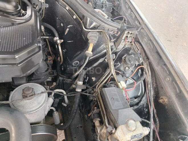 Mercedes E 200 1990, 222,222 km - 2.0 l - Qəbələ