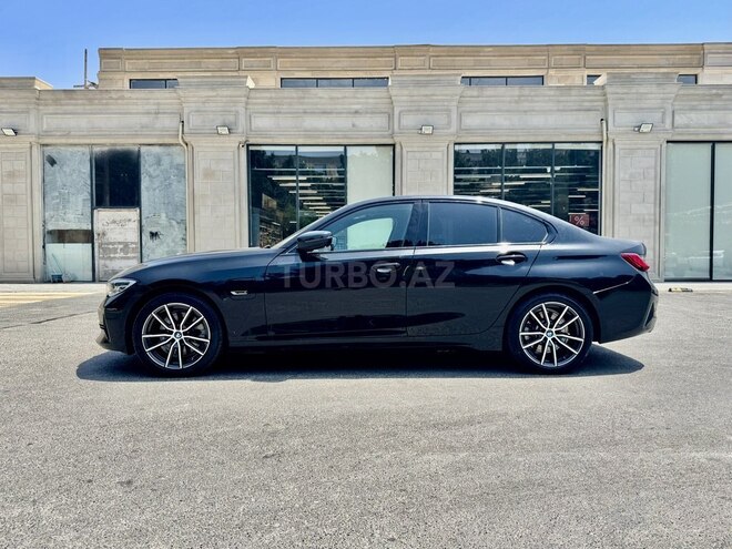 BMW 330e 2022, 67,600 km - 2.0 l - Bakı