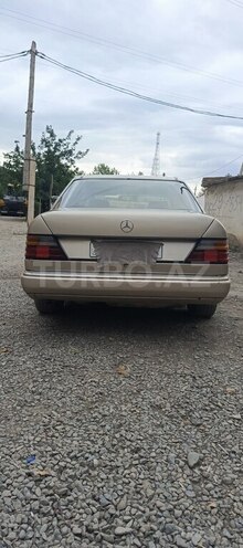 Mercedes E 230 1990, 400,000 km - 2.3 l - Gəncə