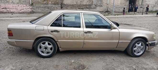 Mercedes E 230 1990, 400,000 km - 2.3 l - Gəncə