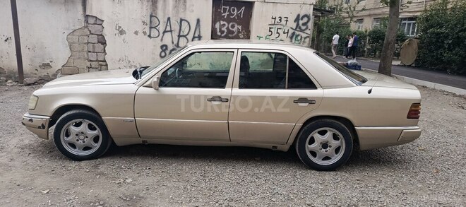 Mercedes E 230 1990, 400,000 km - 2.3 l - Gəncə