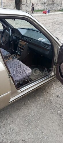 Mercedes E 230 1990, 400,000 km - 2.3 l - Gəncə