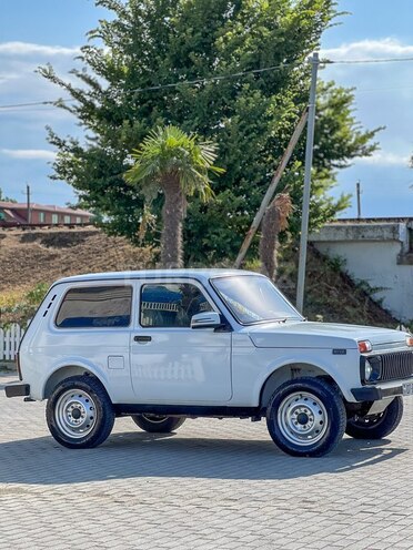 LADA (VAZ) Niva 2012, 138,000 km - 1.7 l - Astara