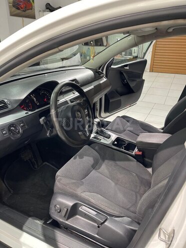 Volkswagen Passat-9