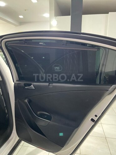 Volkswagen Passat-13