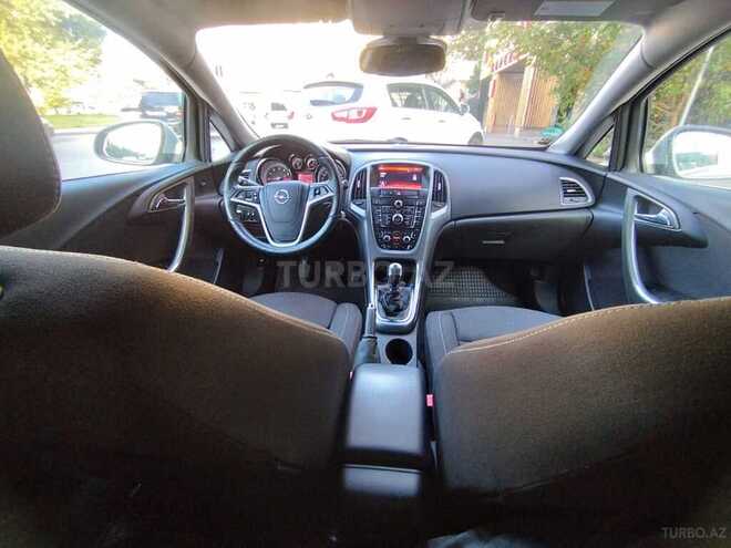Opel Astra 2014, 250,000 km - 1.4 l - Bakı