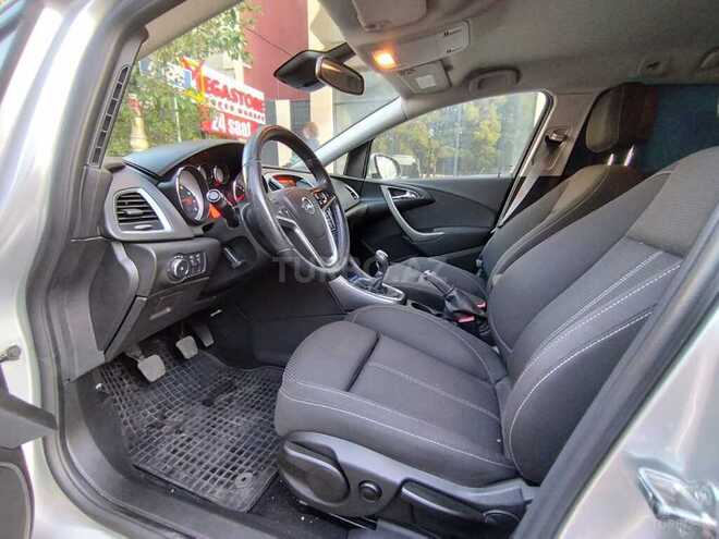 Opel Astra 2014, 250,000 km - 1.4 l - Bakı