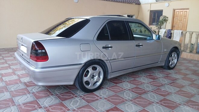 Mercedes C 200 1997, 282,652 km - 2.0 л - Ağstafa
