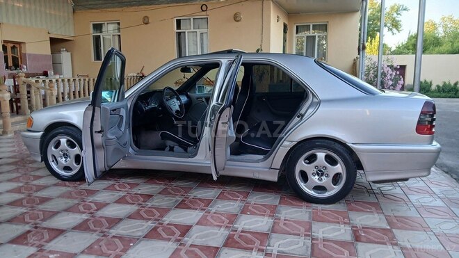 Mercedes C 200 1997, 282,652 km - 2.0 л - Ağstafa
