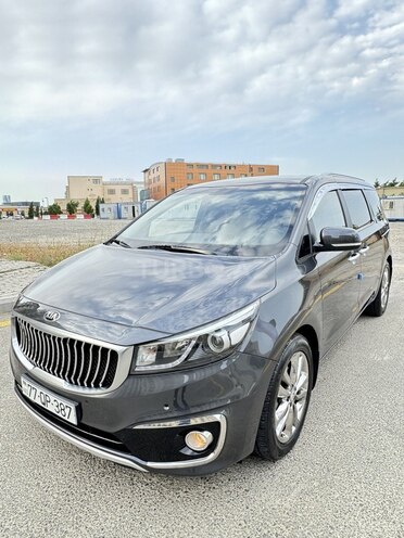 Kia Carnival-9