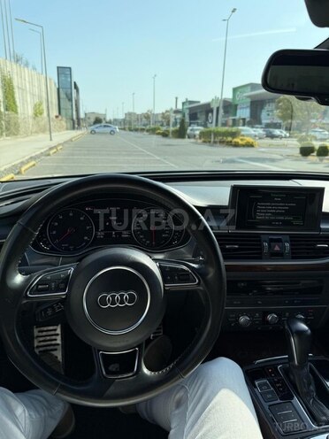 Audi A6-11