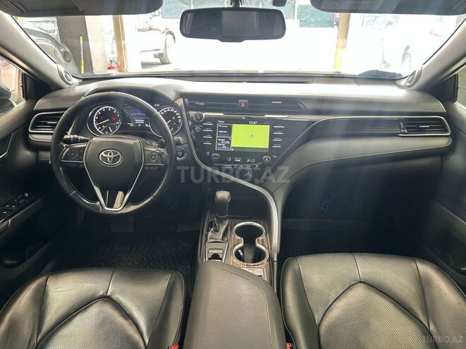 Toyota Camry-5