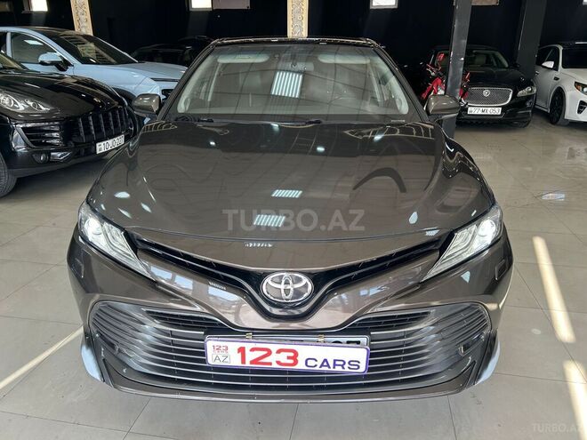 Toyota Camry-1