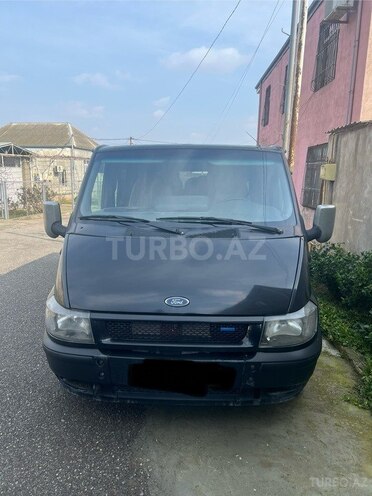Ford Transit-1