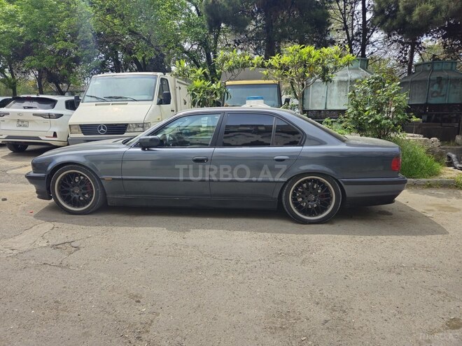 BMW 735 2000, 300,000 km - 3.5 l - Bakı