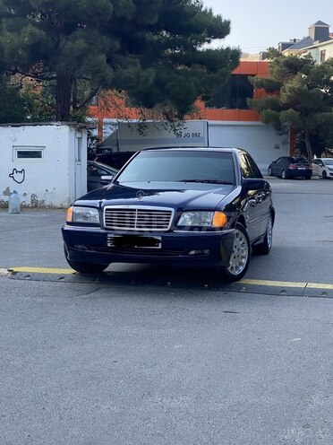 Mercedes C 240 1999, 215,143 km - 2.4 l - Bakı