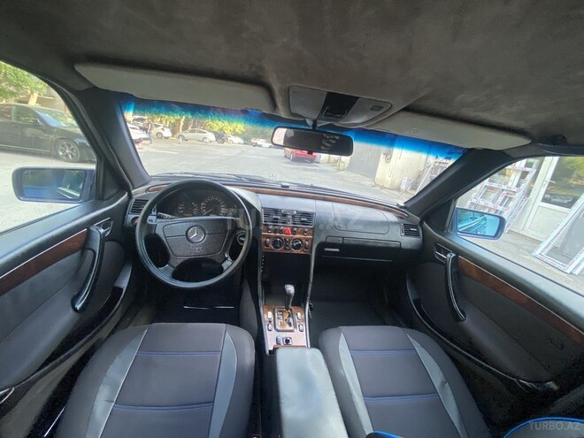 Mercedes C 240 1999, 215,143 km - 2.4 l - Bakı