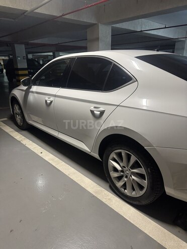 Skoda Superb-4