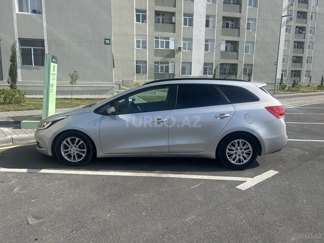 Kia  2013, 283,500 km - 1.4 l - Bakı