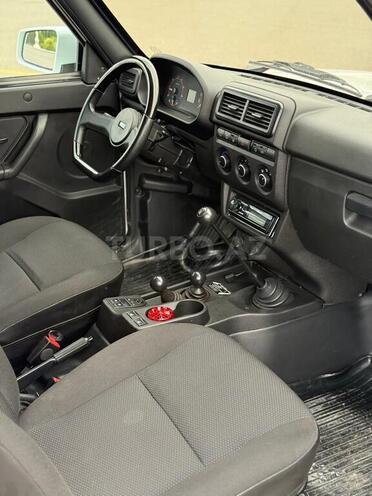 LADA (VAZ) Niva 2021, 32,000 km - 1.7 л - Gəncə