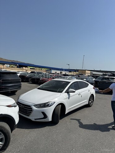 Hyundai Avante 2016, 170,000 km - 1.6 l - Bakı