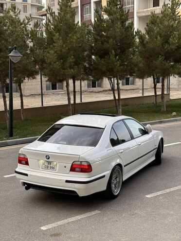 BMW 530 2002, 230,000 km - 3.0 l - Sumqayıt