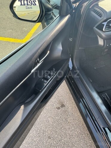 Toyota Camry-8