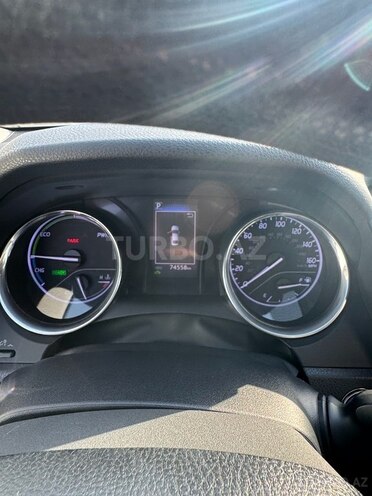 Toyota Camry-10