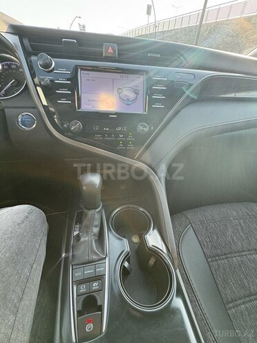 Toyota Camry-11