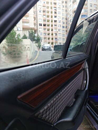 Mercedes E 250 1992, 420,000 km - 2.5 l - Bakı