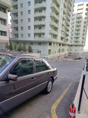 Mercedes E 250 1992, 420,000 km - 2.5 l - Bakı