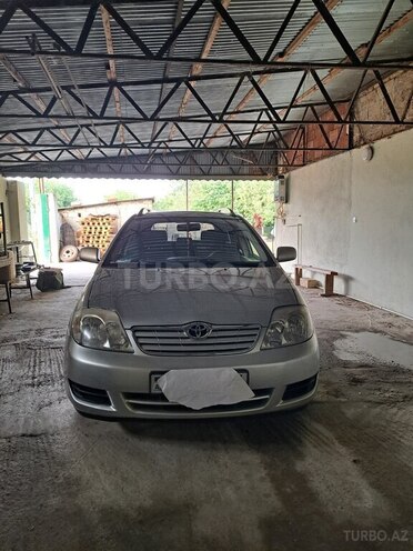 Toyota Corolla 2004, 298,551 km - 1.4 l - Beyləqan