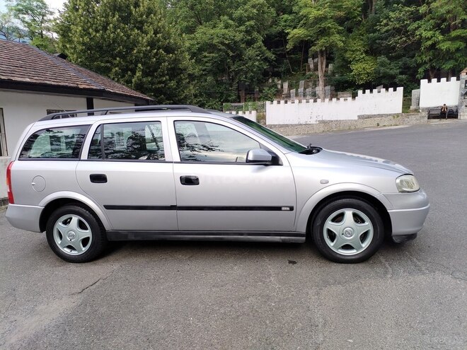 Opel Astra 2001, 229,000 km - 1.6 l - Şəki