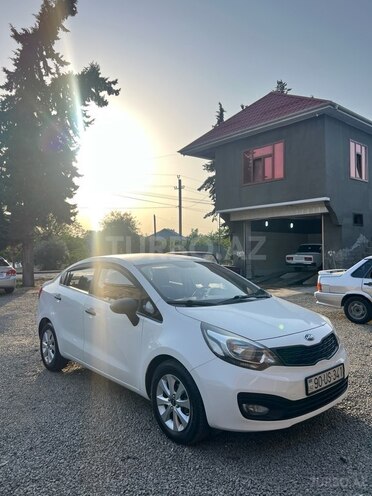 Kia Rio 2013, 260,600 km - 1.4 l - Lənkəran