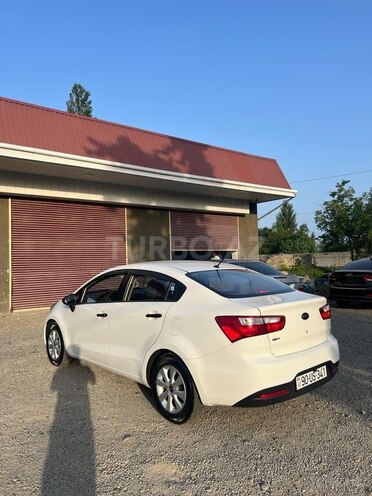 Kia Rio 2013, 260,600 km - 1.4 l - Lənkəran