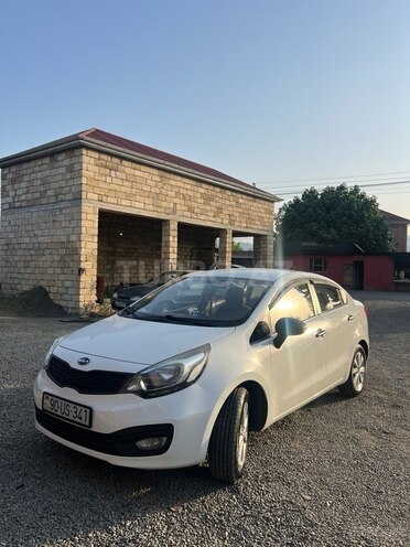 Kia Rio 2013, 260,600 km - 1.4 l - Lənkəran