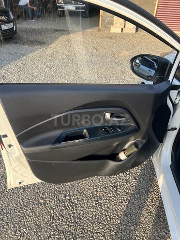 Kia Rio 2013, 260,600 km - 1.4 l - Lənkəran