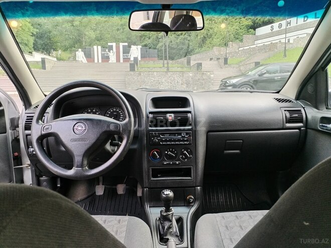 Opel Astra 2001, 229,000 km - 1.6 l - Şəki