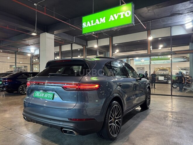 Porsche Cayenne-6