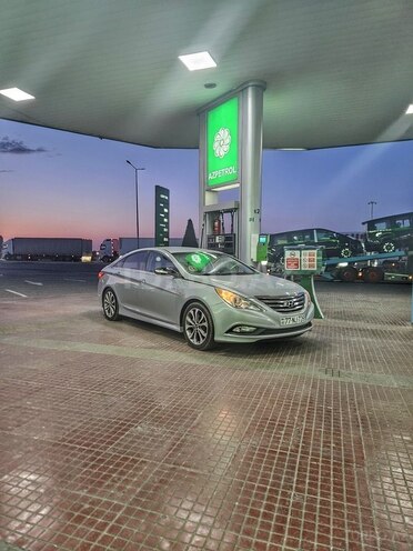 Hyundai Sonata 2014, 211,146 km - 2.0 l - Qusar