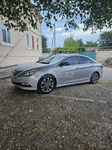 Hyundai Sonata 2014, 211,146 km - 2.0 l - Qusar