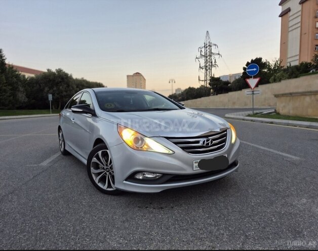 Hyundai Sonata 2014, 211,146 km - 2.0 l - Qusar